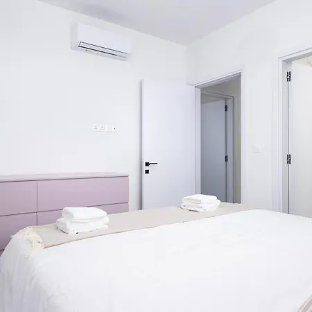 Ria Court Ii לרנקה